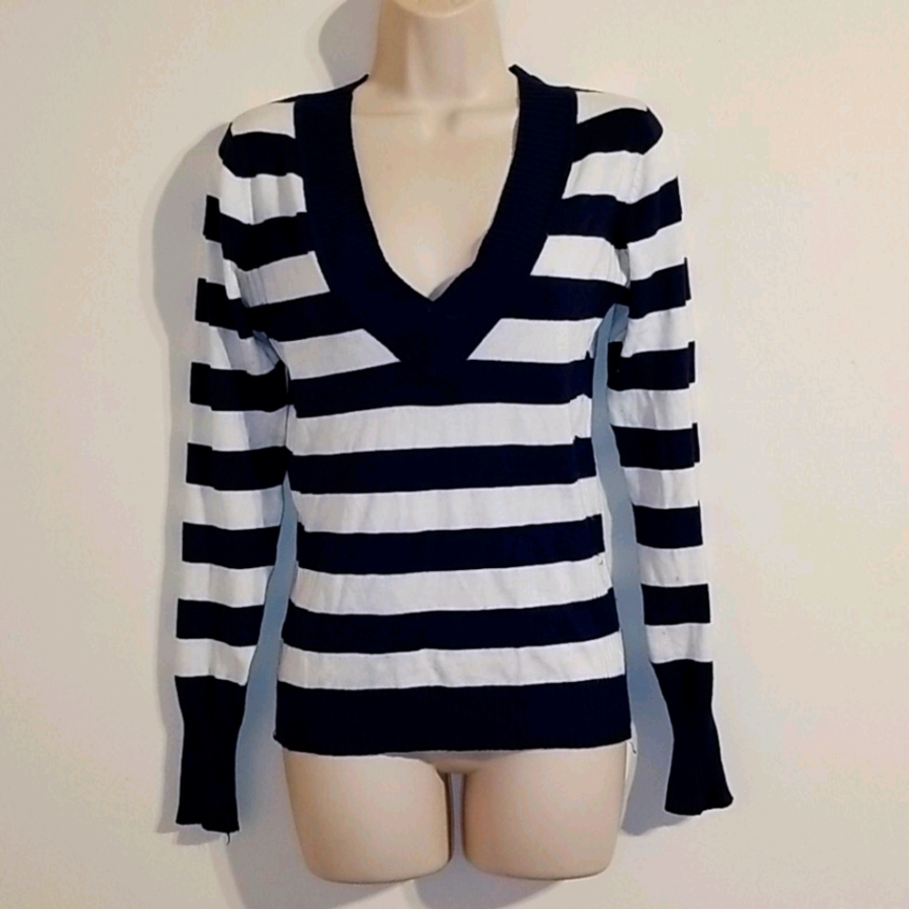Max Rave women's white and navy striped sweater